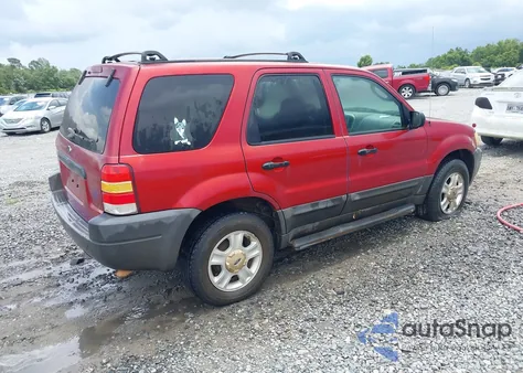 2004 Ford Escape Xlt z USA, uszkodzony, nr VIN 1FMYU03164KA30296